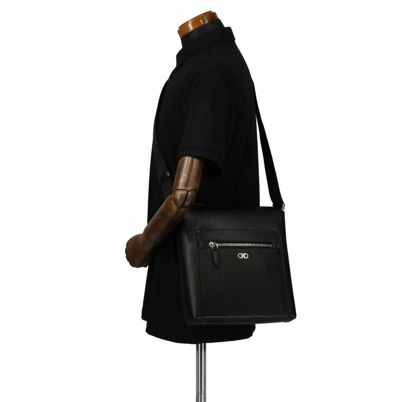 フェラガモ Ferragamo ショルダーバッグ メンズ REVIVAL ブラック