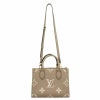 ルイヴィトン LOUIS VUITTON ハンドバッグ オンザゴー PM トゥルトレール クレーム M45779