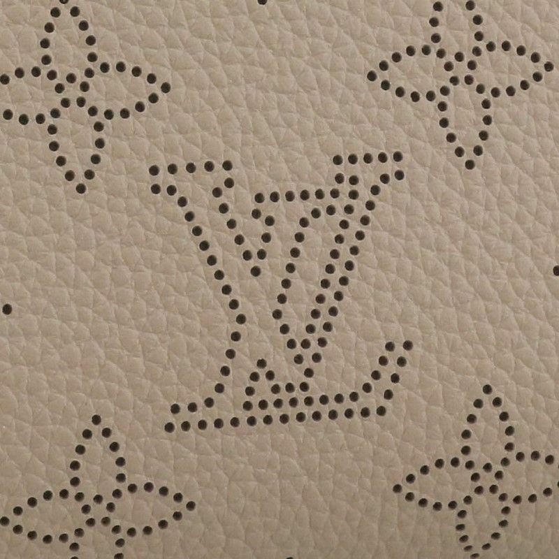 ルイヴィトン LOUIS VUITTON 二つ折り財布 マヒナ ポルトフォイユ