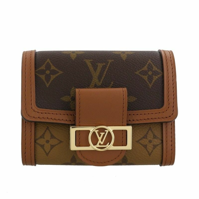 ★3日以内返品可★ 美品 LOUIS VUITTON ルイ・ヴィトン トリヨン カプシーヌ タイニーウォレット M12149 二つ折り財布 ブラック トリヨンレザー レディース ルイヴィトン 二つ折り財布 トリヨン ポルトフォイユ・カプシーヌ