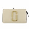 マークジェイコブス MARC JACOBS 二つ折り財布 スナップショット M0013356 136 NEWCLOUDWHITEMULTI