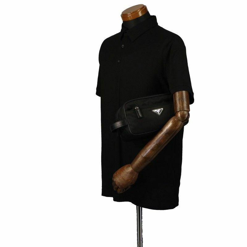 美品　PRADA プラダ　セカンドバッグ PRADA（プラダ） セカンドバッグ トライアングルロゴ RE-NYLON