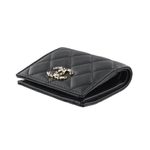 CHANEL 財布 2025年最強開運日に向けてチェック！「シャネル」の新作財布｜小さな