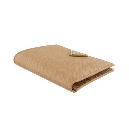美品❤️PRADA❤️ サフィアーノレザー　二つ折り財布 ベージュ　折り財布　金ロゴ PRADA（プラダ） 二つ折り財布 1ML018 QHH レディース サフィアーノ