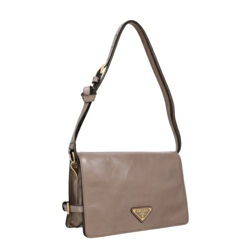 プラダ  ショルダーバッグ 明るいグレー  PRADA シルクサテン トライアングルロゴ PRADA - プラダ ショルダーバッグ 明るいグレー PRADA シルクサテン
