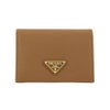 プラダ 二つ折り財布 レディース トライアングルロゴ サフィアーノ ブラウン PRADA 1MV021 QHH F03BH CARAMEL 0