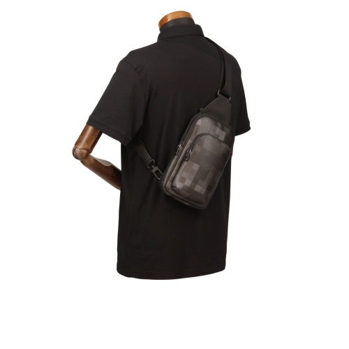 ルイヴィトン ボディバッグ アヴェニュー・スリングバッグ ブラック LOUIS VUITTON M14953