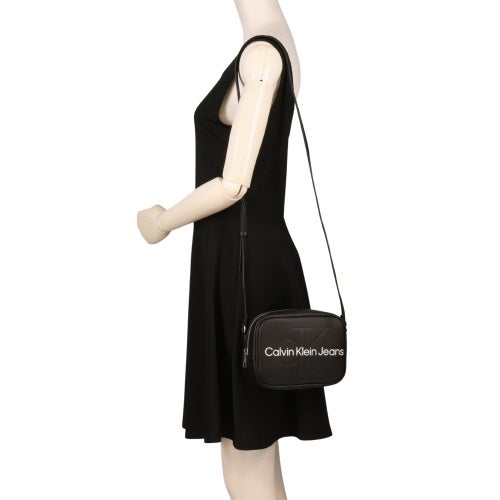 カルバンクライン ショルダーバッグ レディース CAMERA BAG ブラック Calvin Klein K60K610275 BDS BLACK
