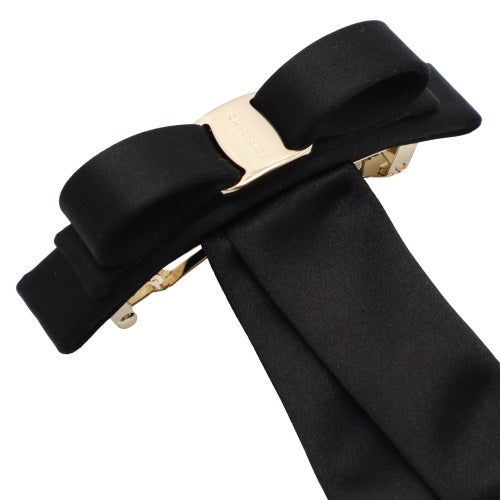 フェラガモ ヘアアクセサリー バレッタ レディース ヴァラ リボン バレッタ ブラック Salvatore Ferragamo 340476 796290 NERO/ORO