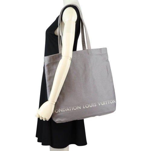 ルイヴィトン トートバッグ レディース FONDATION CANVAS ZIPPER BAG グレー Fondation Louis Vuitton 2000000020372 GREY