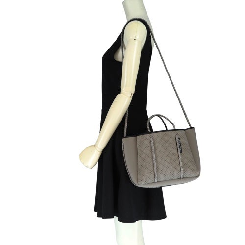ステイトオブエスケープ ショルダーバッグ レディース PETITE ESCAPE BAG グレー STATE OF ESCAPE PETITE ESCAPE BAG SMOKE